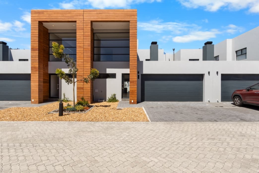 3 Bedroom Property for Sale in Sandown Western Cape